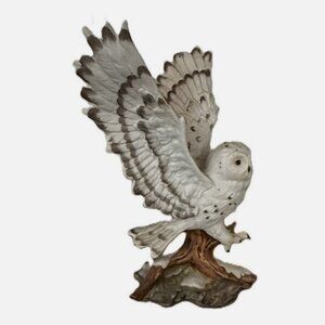 Masterpiece Porcelain Arctic Flight Snowy Owl Figurine 1991 Made in Mexico 8"